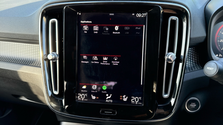 Volvo Xc40 2.0 B4P R DESIGN 5dr Auto Petrol Estate